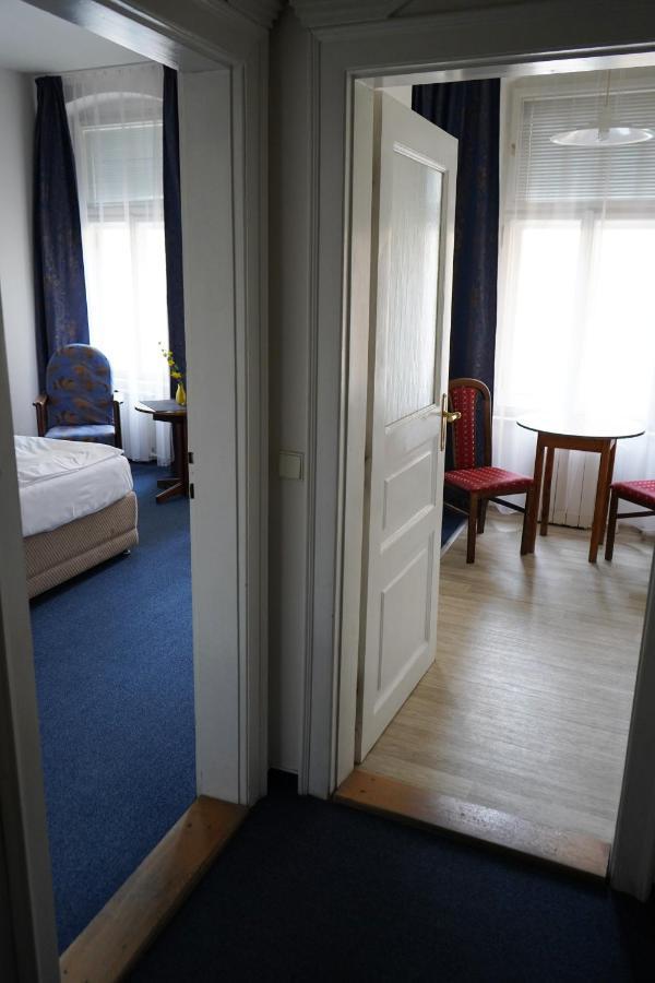 EA Apartmány Mozart Karlovy Vary Exterior foto